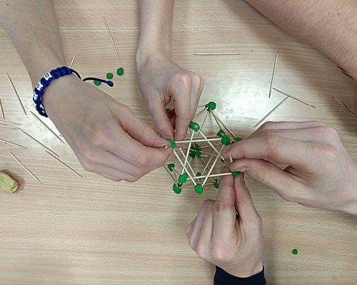 Rychleji výše silněji